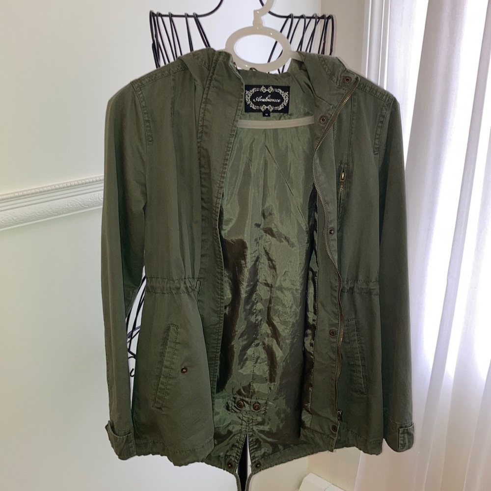 Adorable army green jacket with hood!!